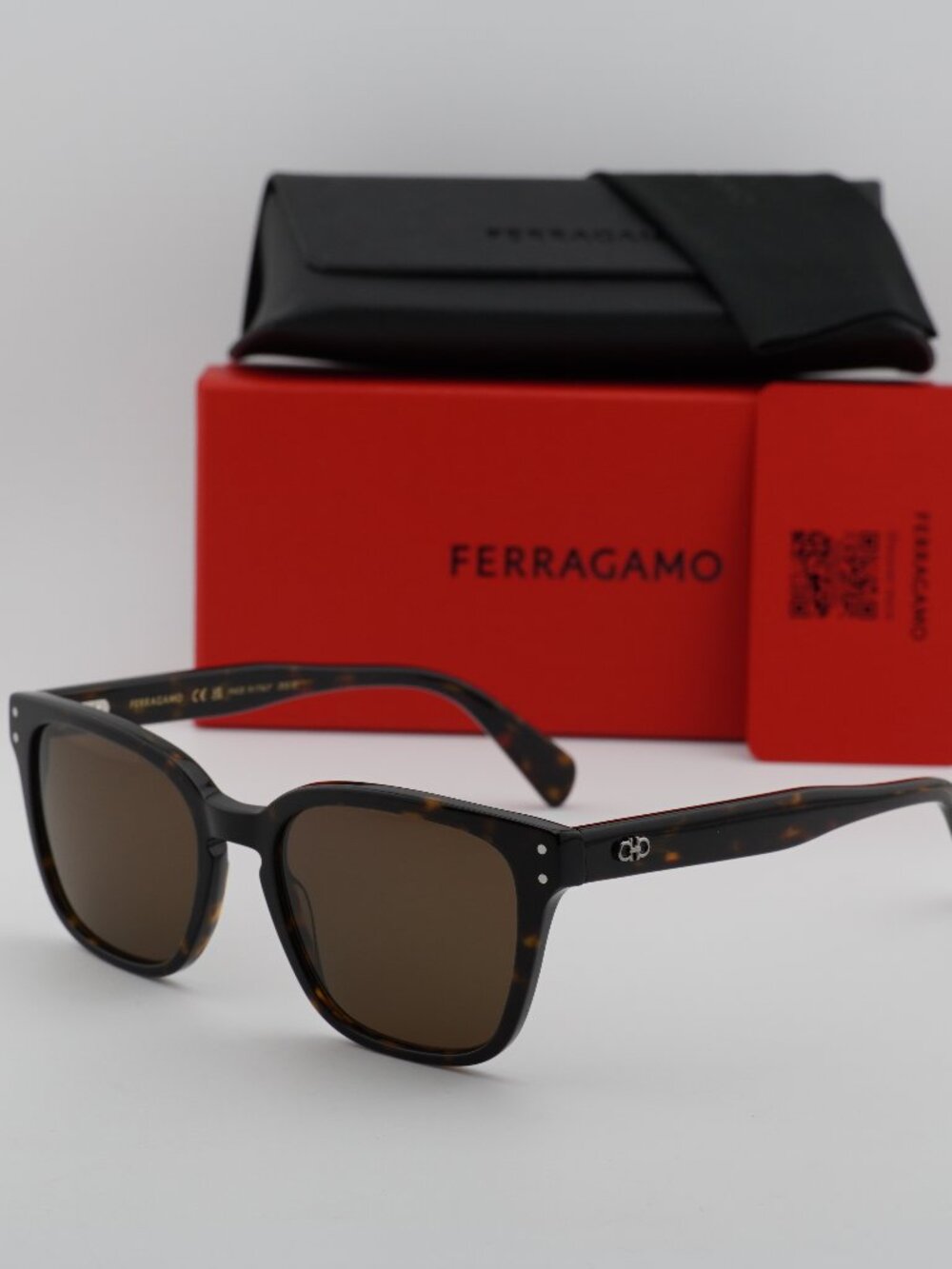 Salvatore Ferragamo SF1040SCP 240 Square Sunglasses - Havana / Brown